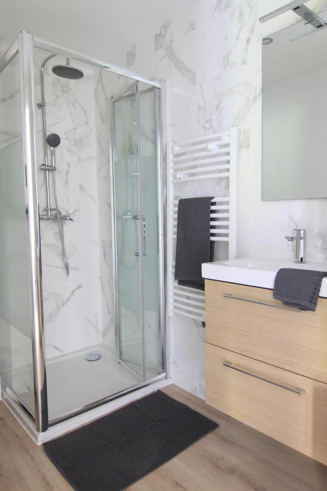 T2 Duplex Segre - Hyper Centre - Wifi - Netflix Appartement Buitenkant foto